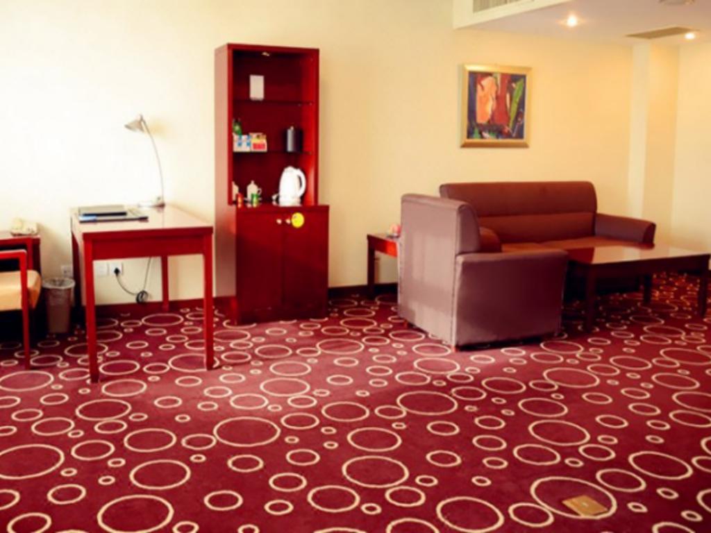 Beijing Spring Hotel Экстерьер фото