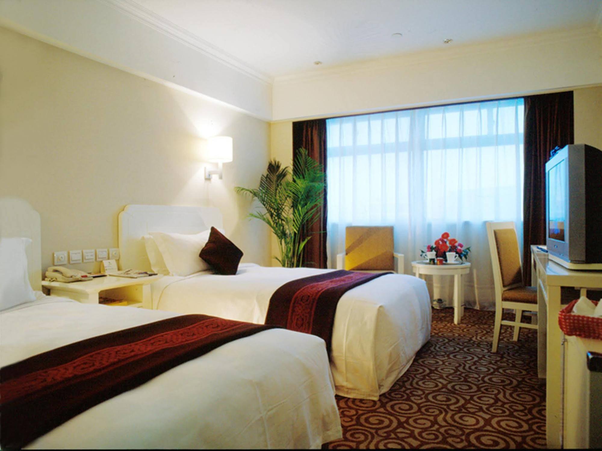 Beijing Spring Hotel Экстерьер фото