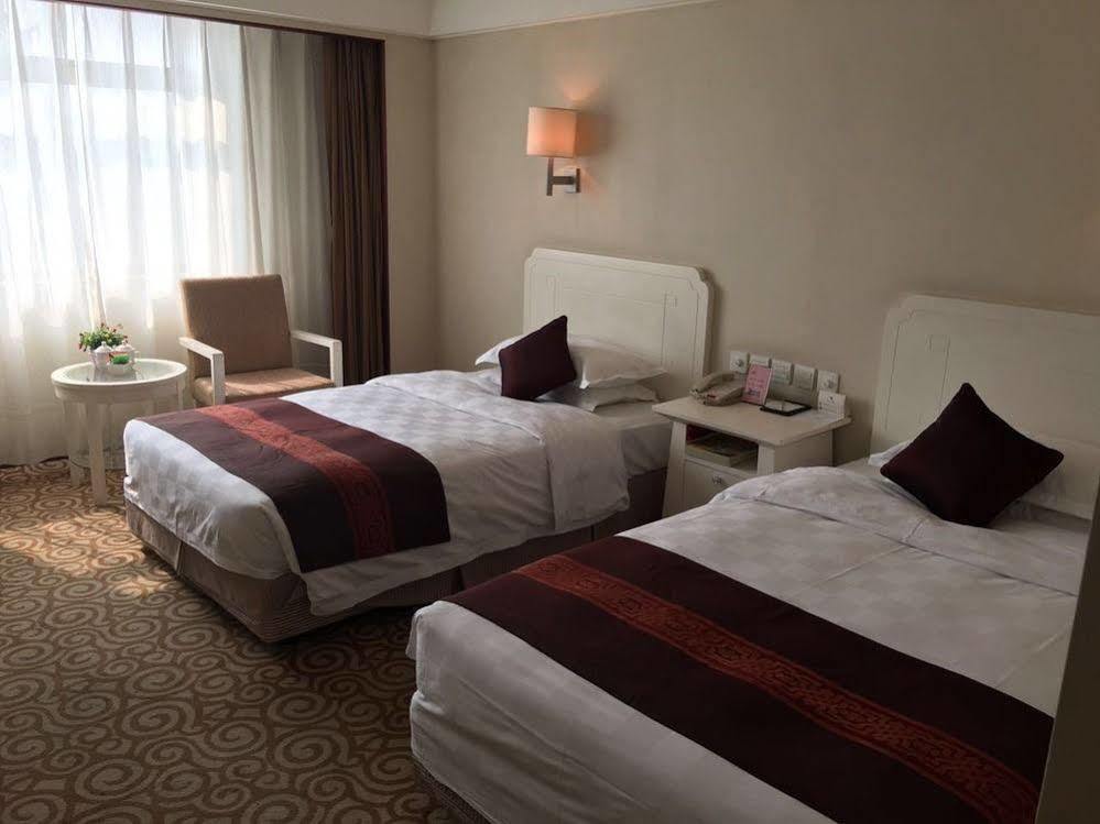 Beijing Spring Hotel Экстерьер фото